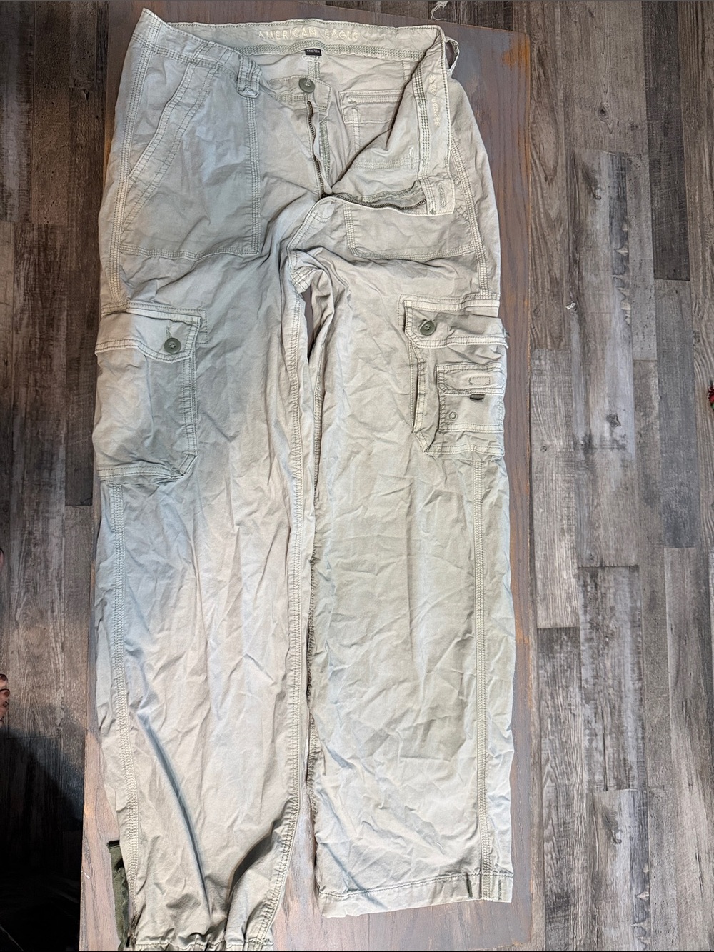 American Eagle Outfitters Wide Leg Cargo Pants - Light Olive